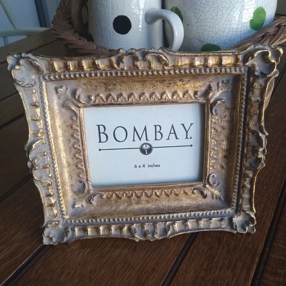 Bombay Gold Ornate Picture Frame - Picture 1 of 3